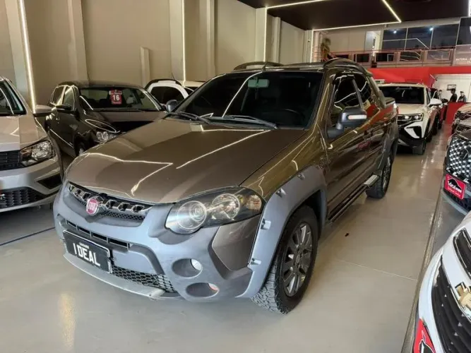 Fiat Strada Adventure1.8/ 1.8 Locker Flex CD 2014
