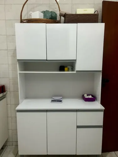 ARMÁRIO DE COZINHA