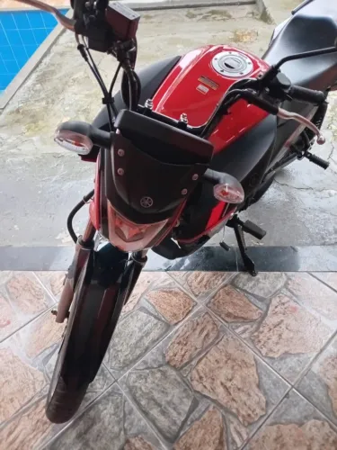 VENDE-SE YAMAHA FACTOR 150 - VERMELHA