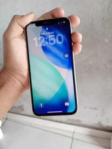 iPhone 12 branco 