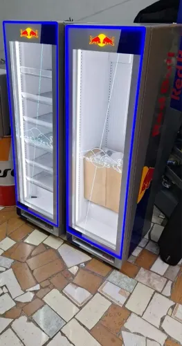 Geladeira Redbull Medium Slim 2026 nova