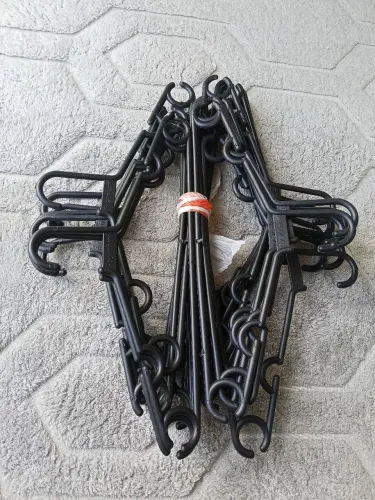 Vendo Lote de Cabides Usados - Ótimo Preço! ?