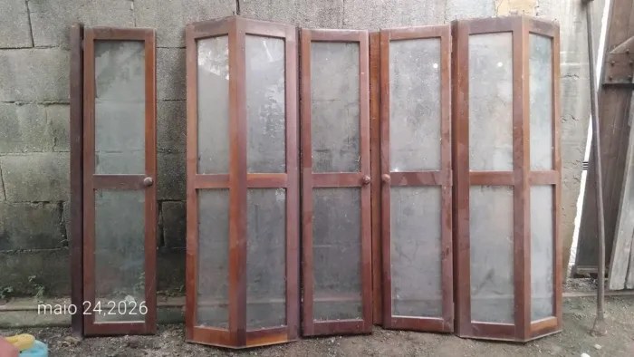 Portas de armário com vidro