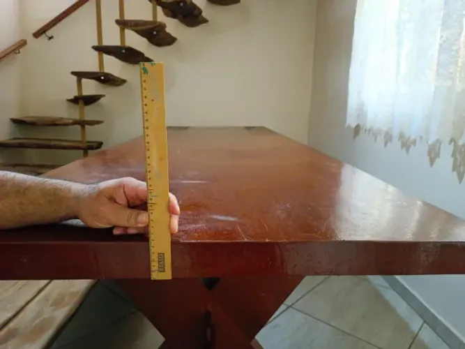 Mesa de madeira prancha única