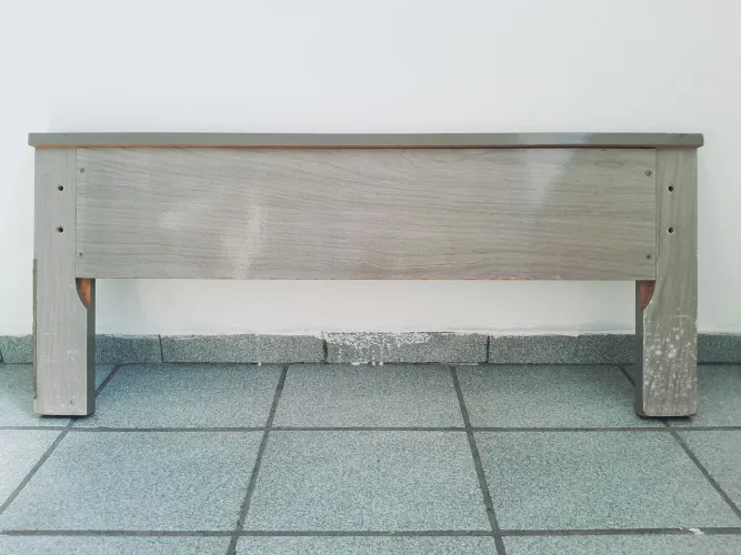 Vendo cama de solteiro 50,00 sair logo 