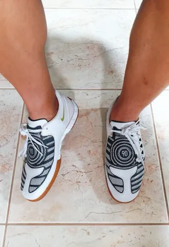 Nike Total 90 Shoot Rara Chuteira para bola no futebol de Salão tênis futsal Society retrô