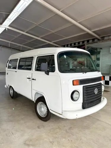 Volkswagen Kombi Lotação 1.4 MI Total Flex 8V 2012