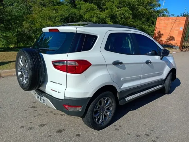Ford Ecosport Freestyle 2.0 16V Flex 5P Aut. 2015