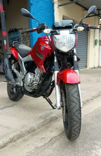 Vendo fazer 250 muito conservada, *