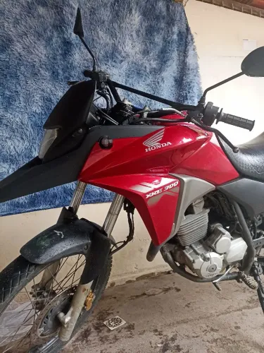 XRE 300 super conservada
