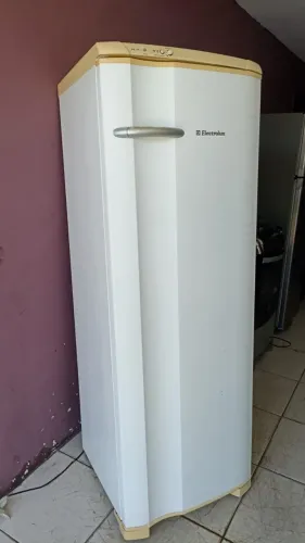 Geladeira Electrolux grande funcionando ENTREGO