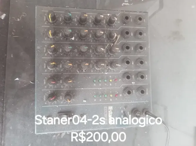 Vendo Mesa de som Staner 04-2s analógico