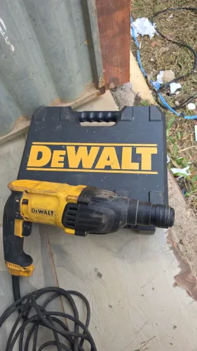 Martelete dewalt seminovo
