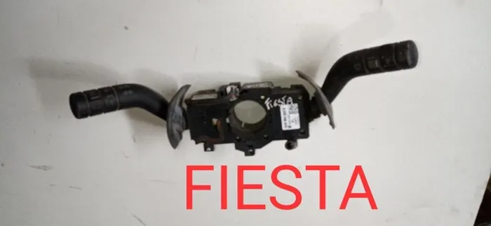 Comando de seta fiesta 