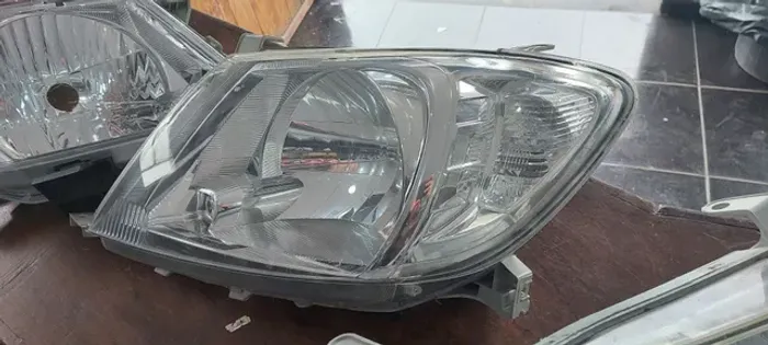 Farol hilux 2009 2010 2011 