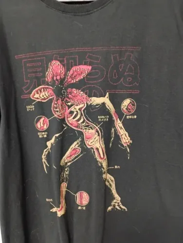 Camisa Stranger Things Demogorgon - P