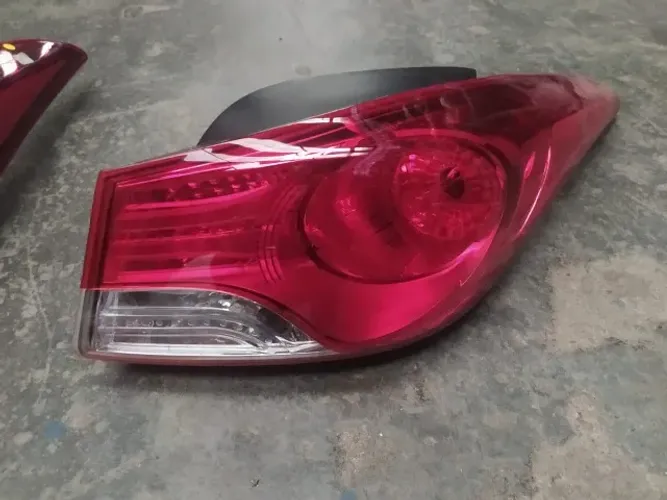 Lanterna Elantra 2011 2012 2013 2014