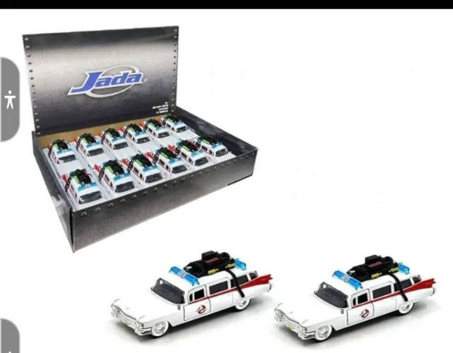 Miniatura do Carro Ecto-1 1/32  dos Caça-Fantasmas