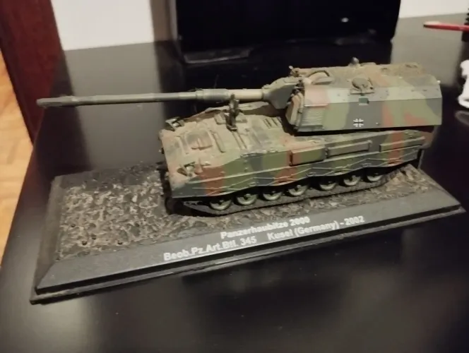 Panzerhaubitze 2000 - Miniatura miniatura tanque guerra