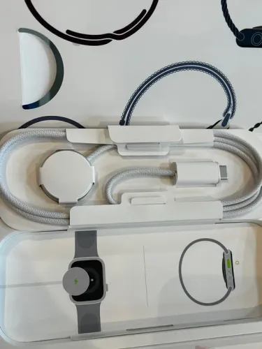 Apple Watch Series 9 41mm Aberto para fotos
