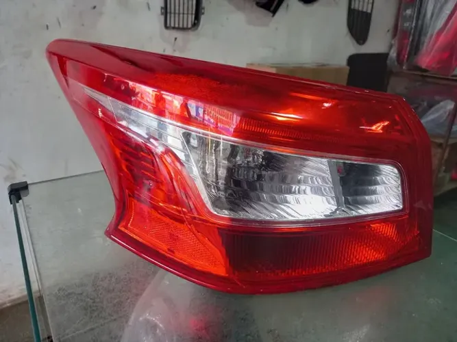 Lanterna Sentra sem led