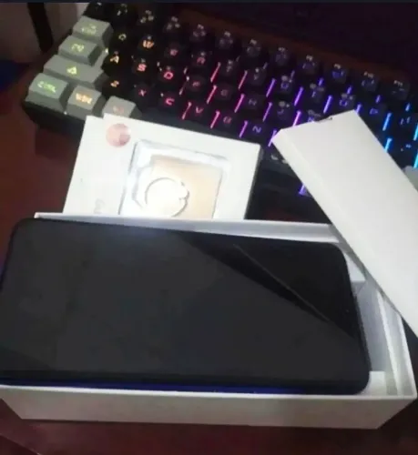 Vendo celular Xiaomi Redmi 8a