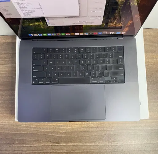 MacBook Pro 16inch M3 Pro 36GB - 512GB SSD 