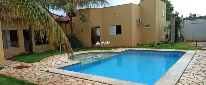 Casa à venda no Condomínio Mario Franco