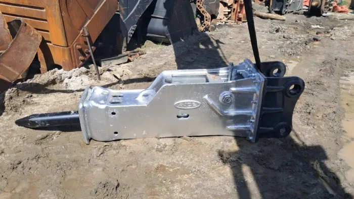 Rompedor Hidráulico AJCE 250F para escavadeiras 22t 