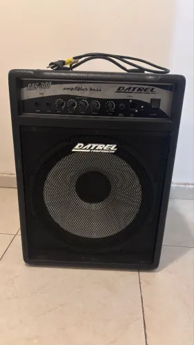 Cubo Amplificador para Contrabaixo Datrel BAS-300