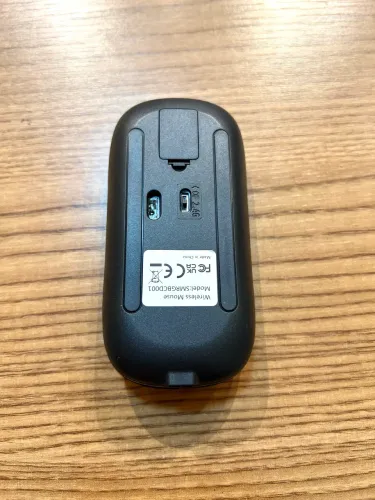 Mouse Recarregável Sem Fio Cinza com RGB - Conforto e estilo para seu setup