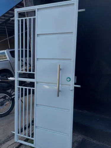 Portas galvanizadas
