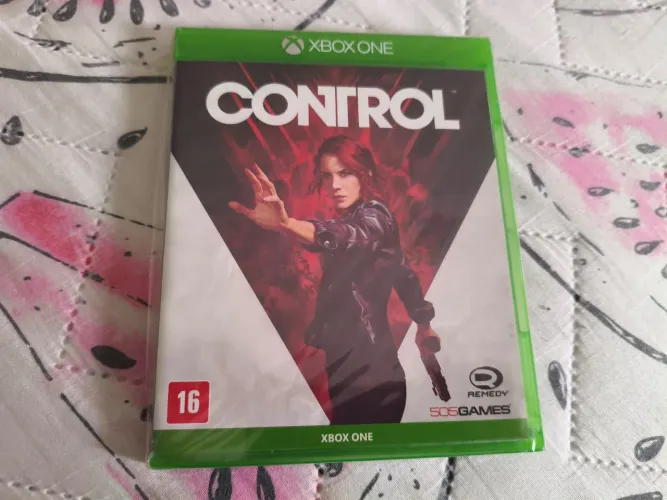 Control - Xbox One e Xbox Serie X - Seminovo