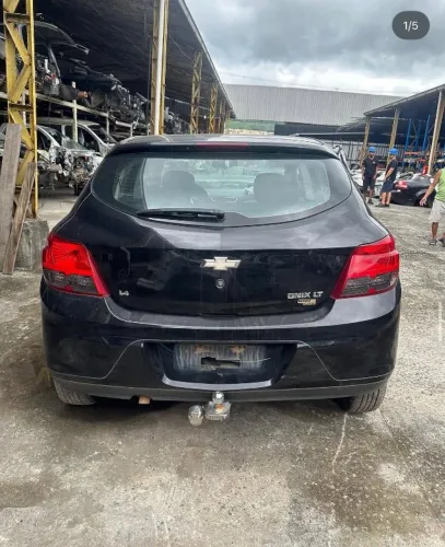 Sucata Chevrolet Onix 1.4 2015 - 25/07