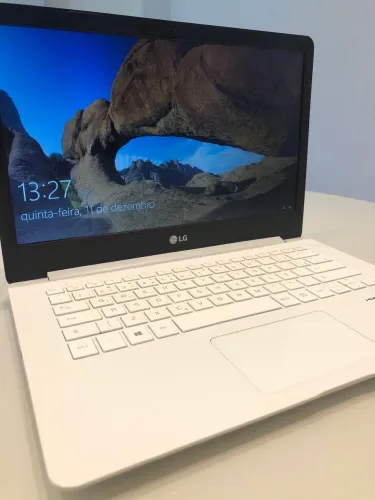 Notebook LG em excelente estado