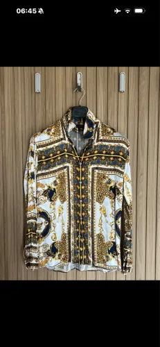 Camisa Zara barroco estilo Versace