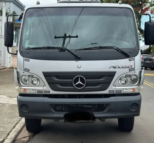Mercedes Accelo 1016 ano 2016(transfere divida urgente )tratar direto com o proprietário 