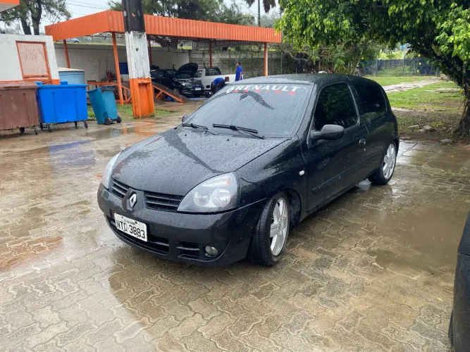 Renault Clio Campus Hi-flex 1.0 16V 3P 2010