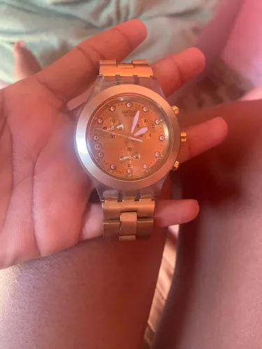 Swatch com maquinário parado 