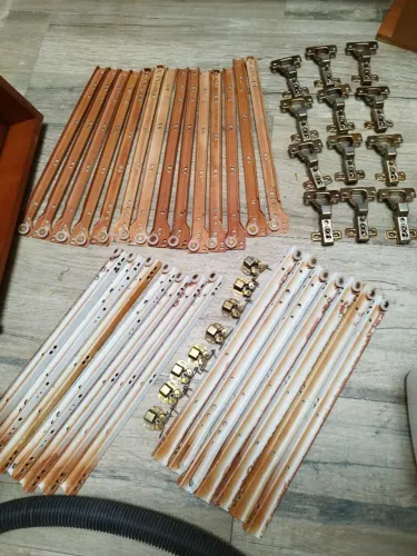 Kit de corrediças, dobradiças e acessórios para móveis