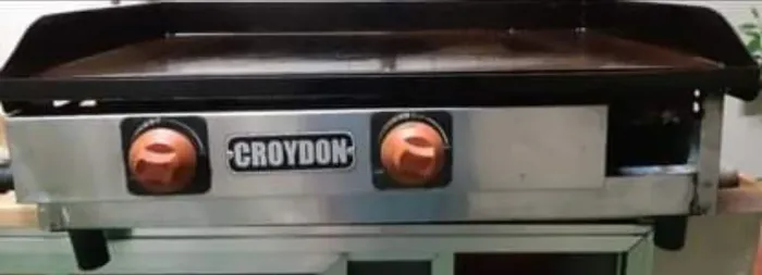 CHAPA A GÁS CROYDON COM 2 QUEIMADORES
