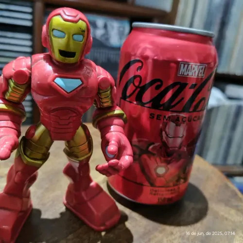 Action Figure Iron Man e Coca-Cola Marvel