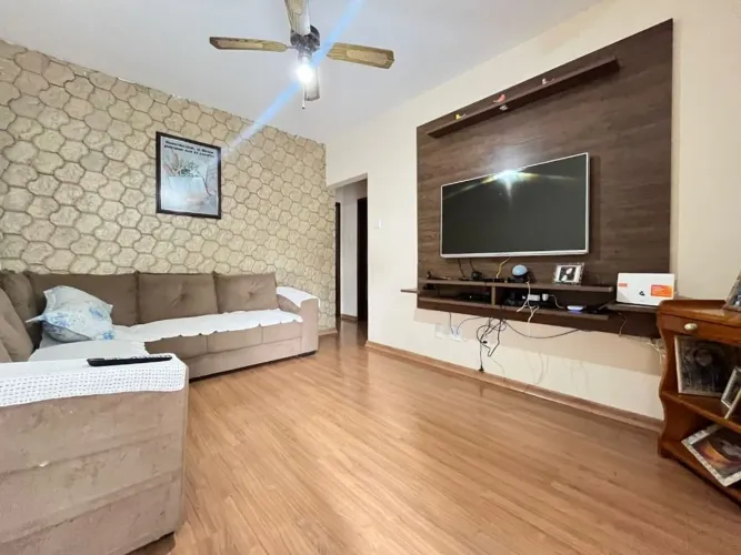 Sobrado com 3 dormitórios à venda, 90 m² por R$ 290.000 - Cidade do Sol - Juiz de Fora/MG