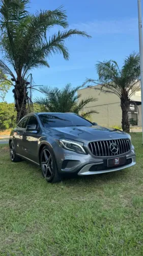 Mercedes-Benz GLA 200 Adv. 1.6/1.6 TB 16V Flex Aut. 2016