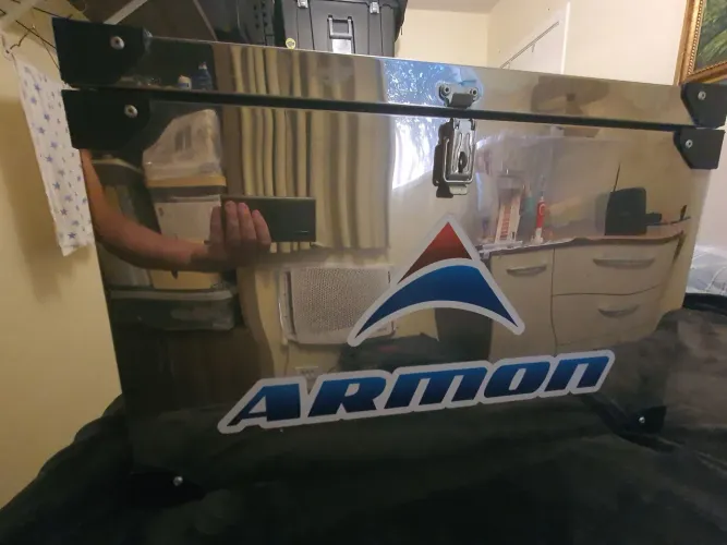 CAIXA TERMICA AÇO INOX DA MARCA ARMON - NOVA