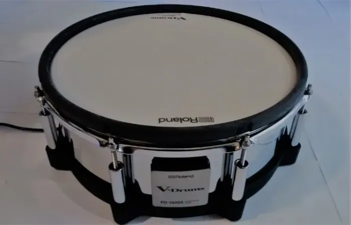 Bateria Eletrônica Roland TD 50 - CAIXA e PRATO (PD 140 DS e CY 18 DR)