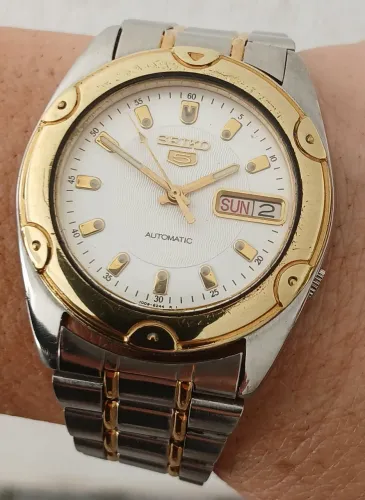 Relógio antigo original SEIKO 5, AUTOMÁTICO raridade de coleção  impecável 