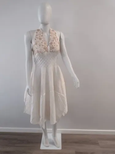 Vestido Mexicano Bordado a Mão 