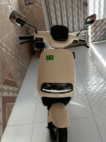 Vendo moto elétrica nova nova apenas 11 km rodados bateria na garantia ainda 