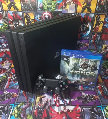Playstation 4 Pro 1 TB - Loja Física
